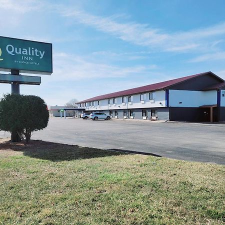 Quality Inn New London Екстериор снимка