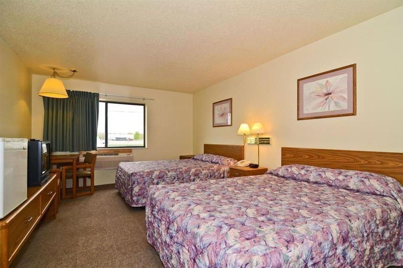 Quality Inn New London Екстериор снимка