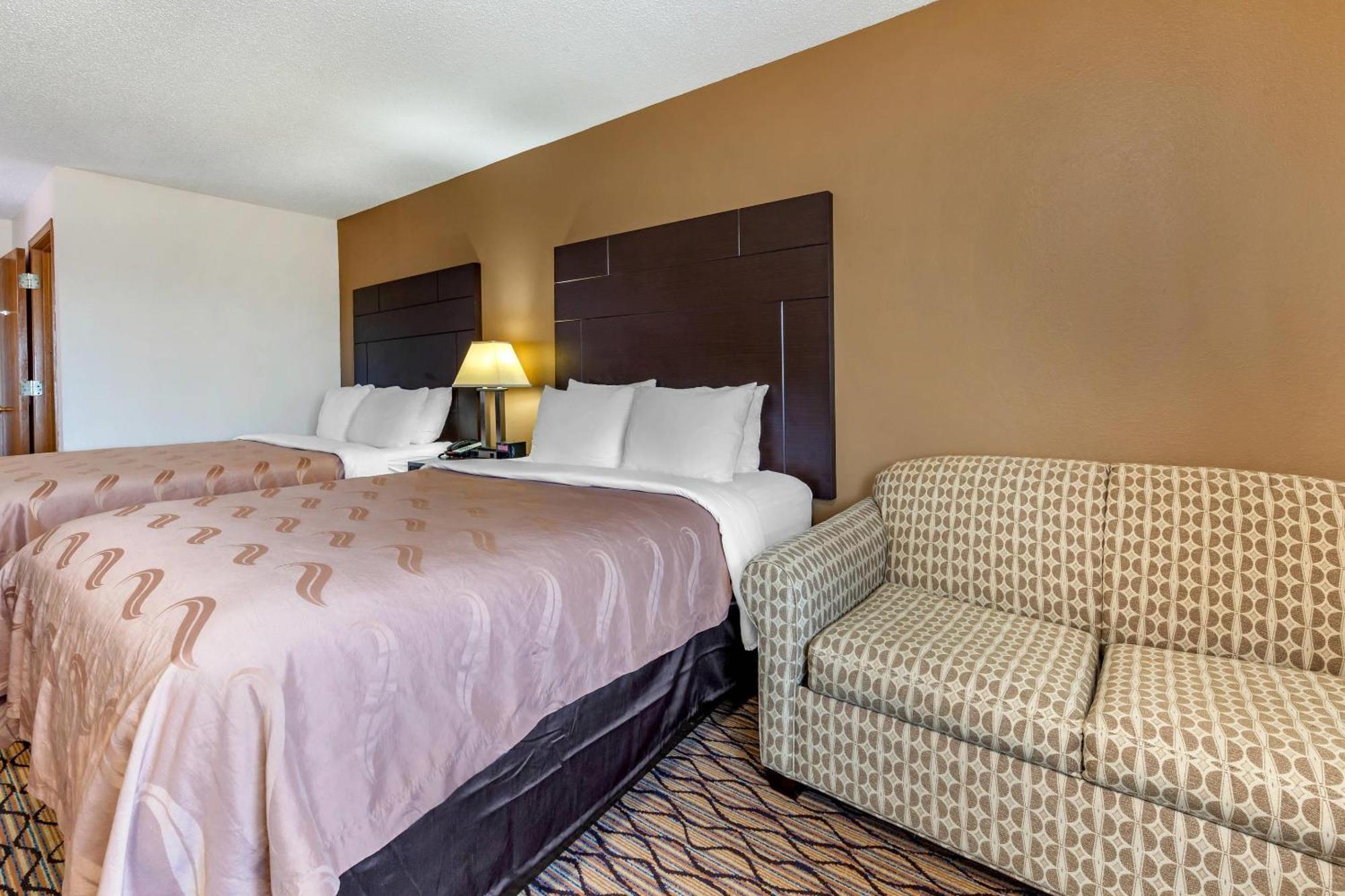 Quality Inn New London Екстериор снимка