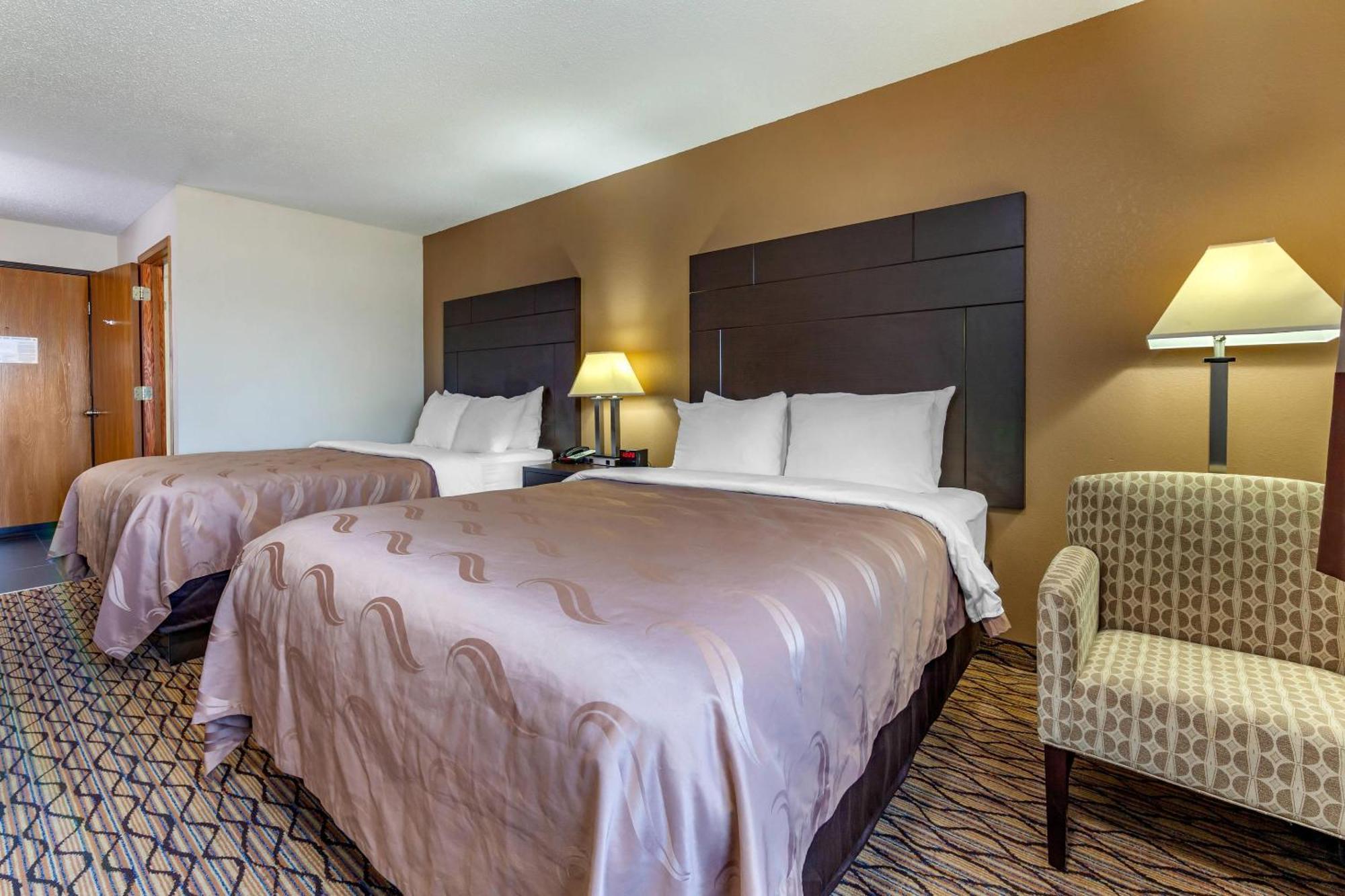 Quality Inn New London Екстериор снимка