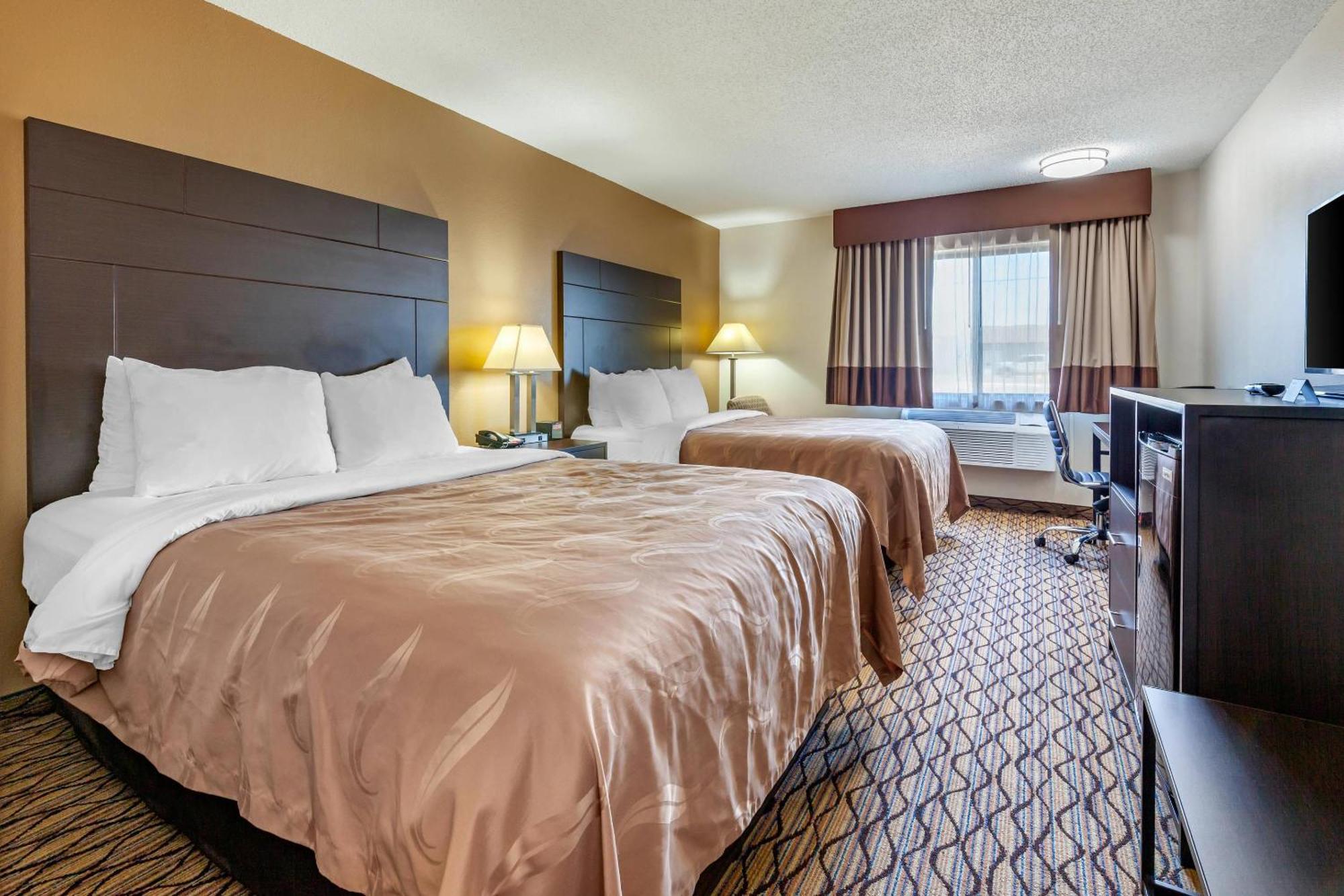 Quality Inn New London Екстериор снимка