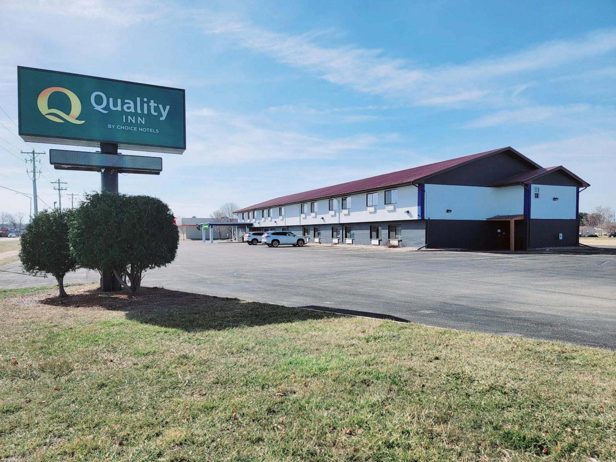 Quality Inn New London Екстериор снимка