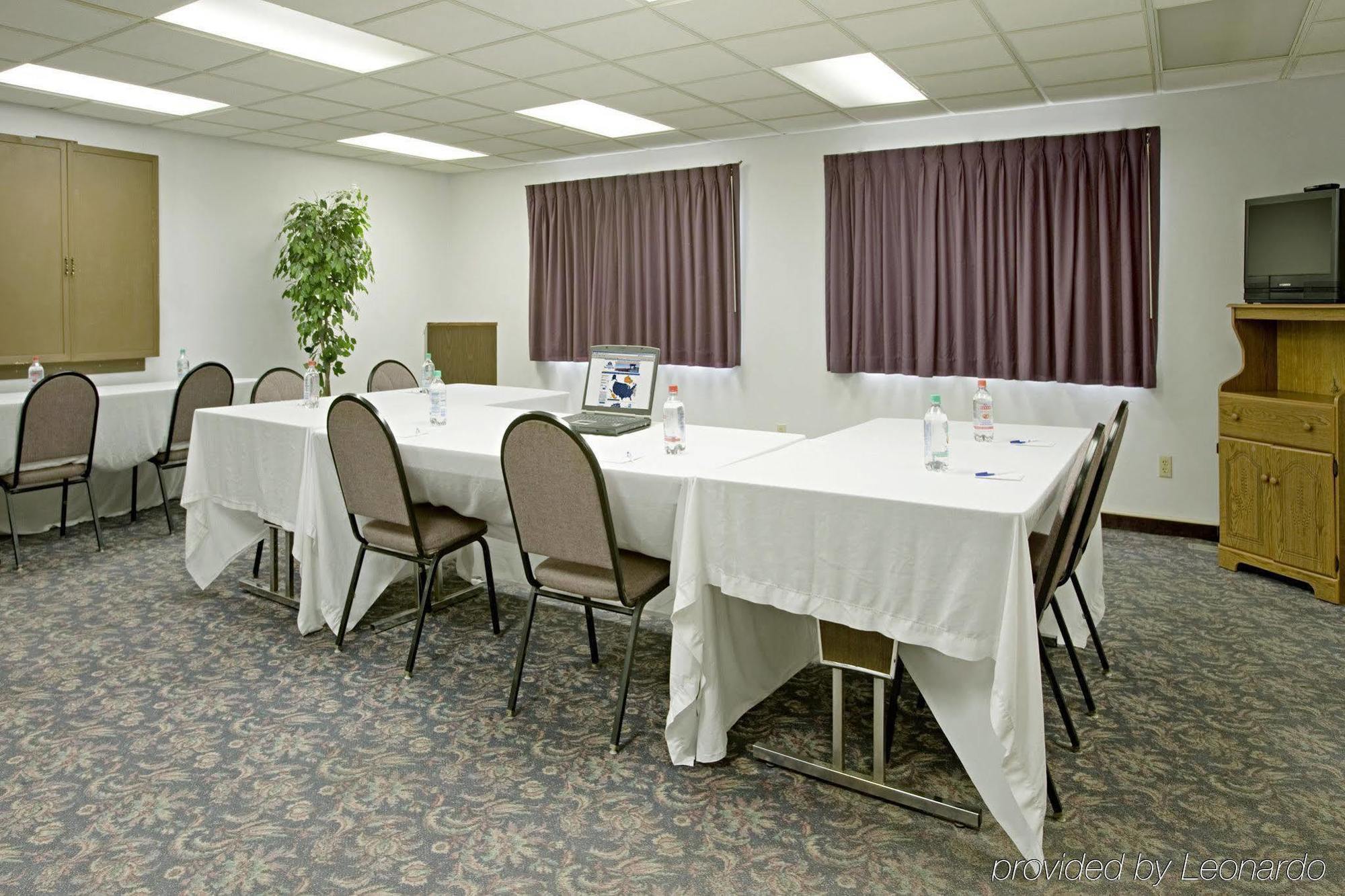 Quality Inn New London Екстериор снимка