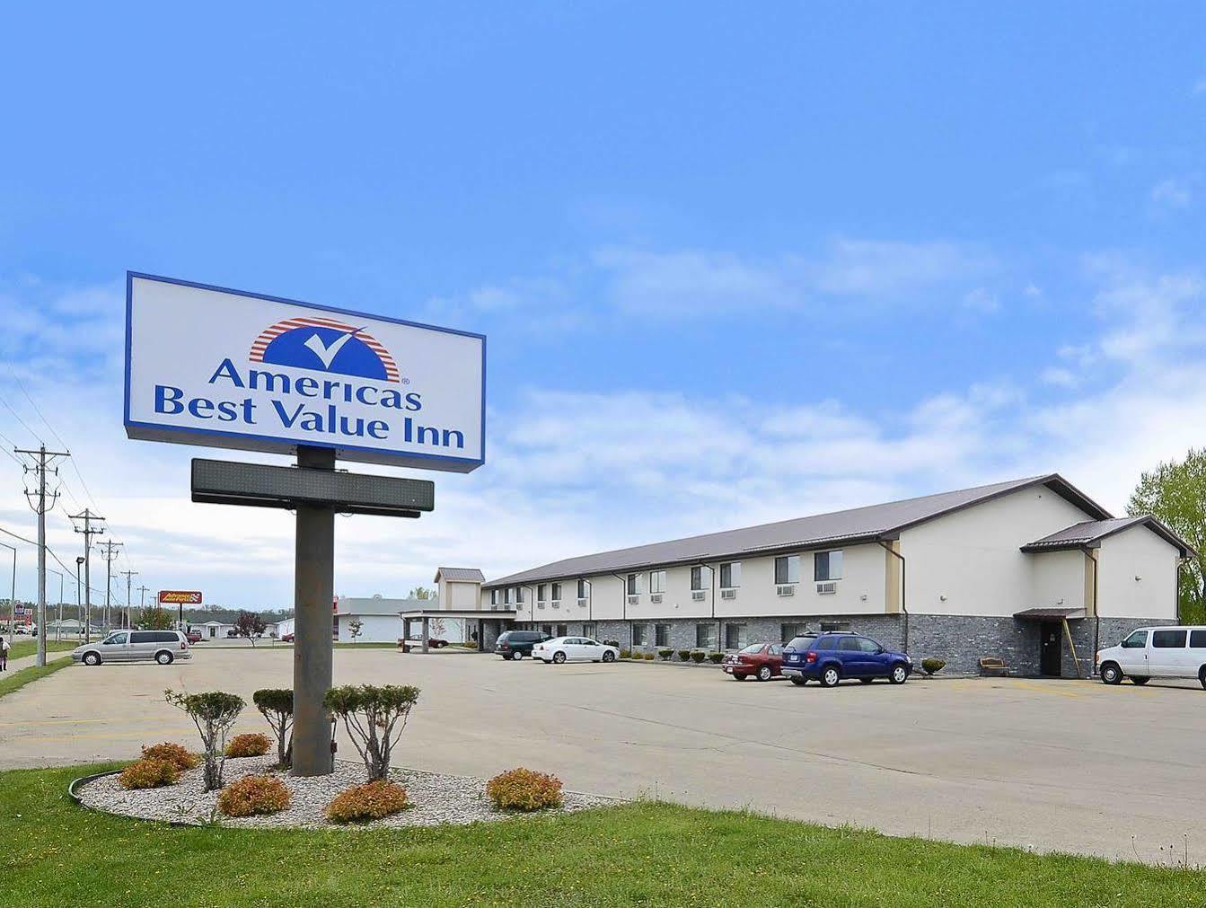 Quality Inn New London Екстериор снимка
